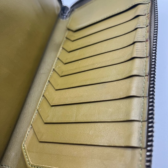 Burberry Elmore Pebbled Leather Zip-Around Wallet | Gray | $560 - Picture 10 of 12